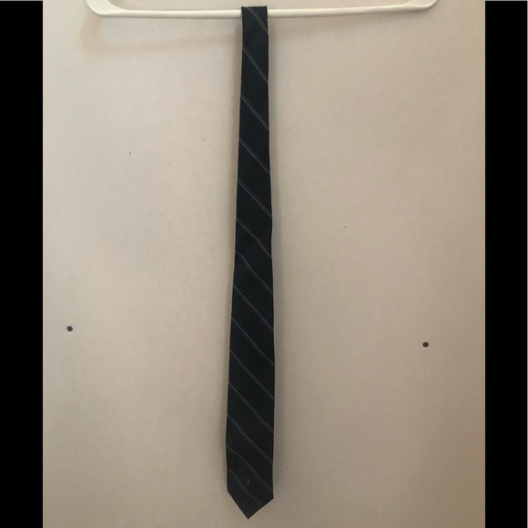 Tie - Picture 1 of 3